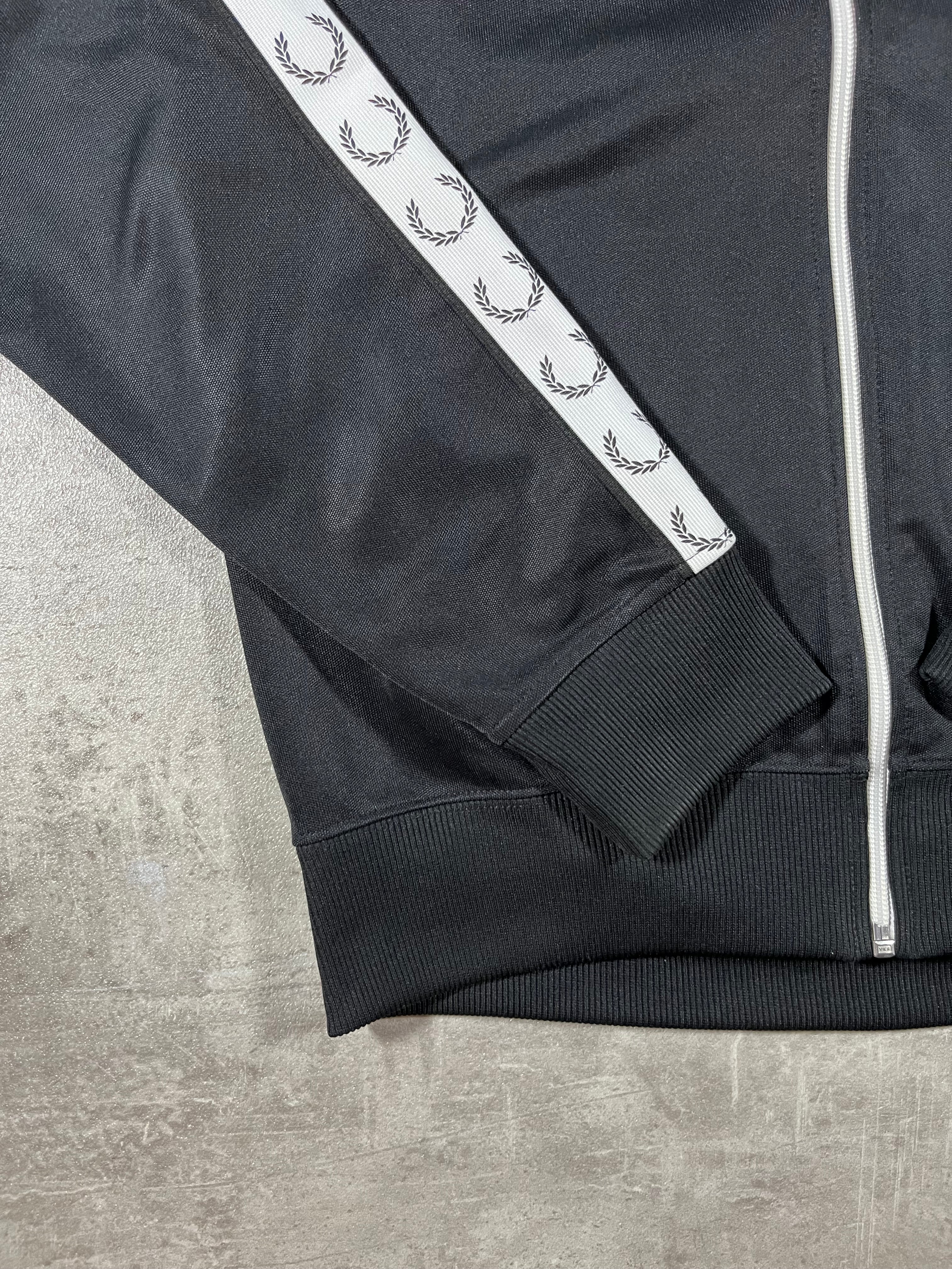 Fred Perry Trainingsjacke Taped Schwarz M