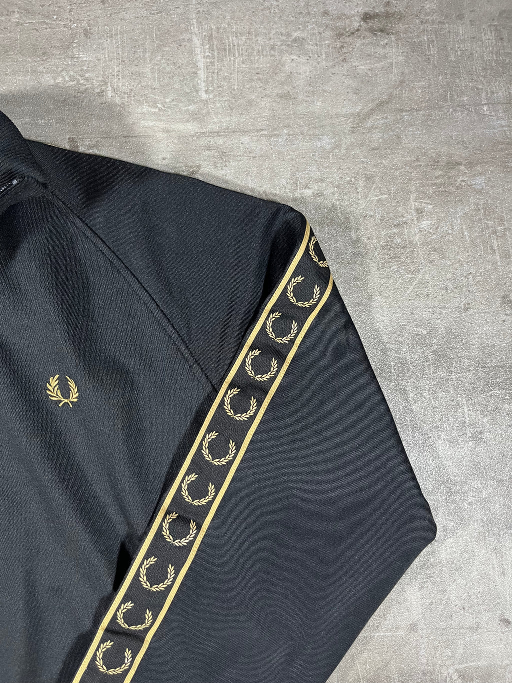 Fred Perry Trainingsjacke Schwarz/ Gold L