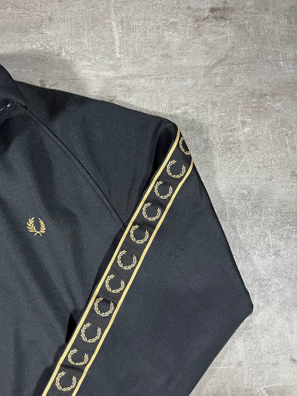 Fred Perry Trainingsjacke Schwarz/ Gold L