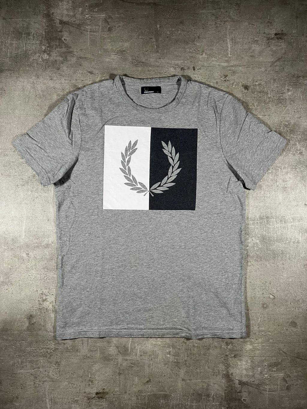 Fred Perry T-shirt Grau L