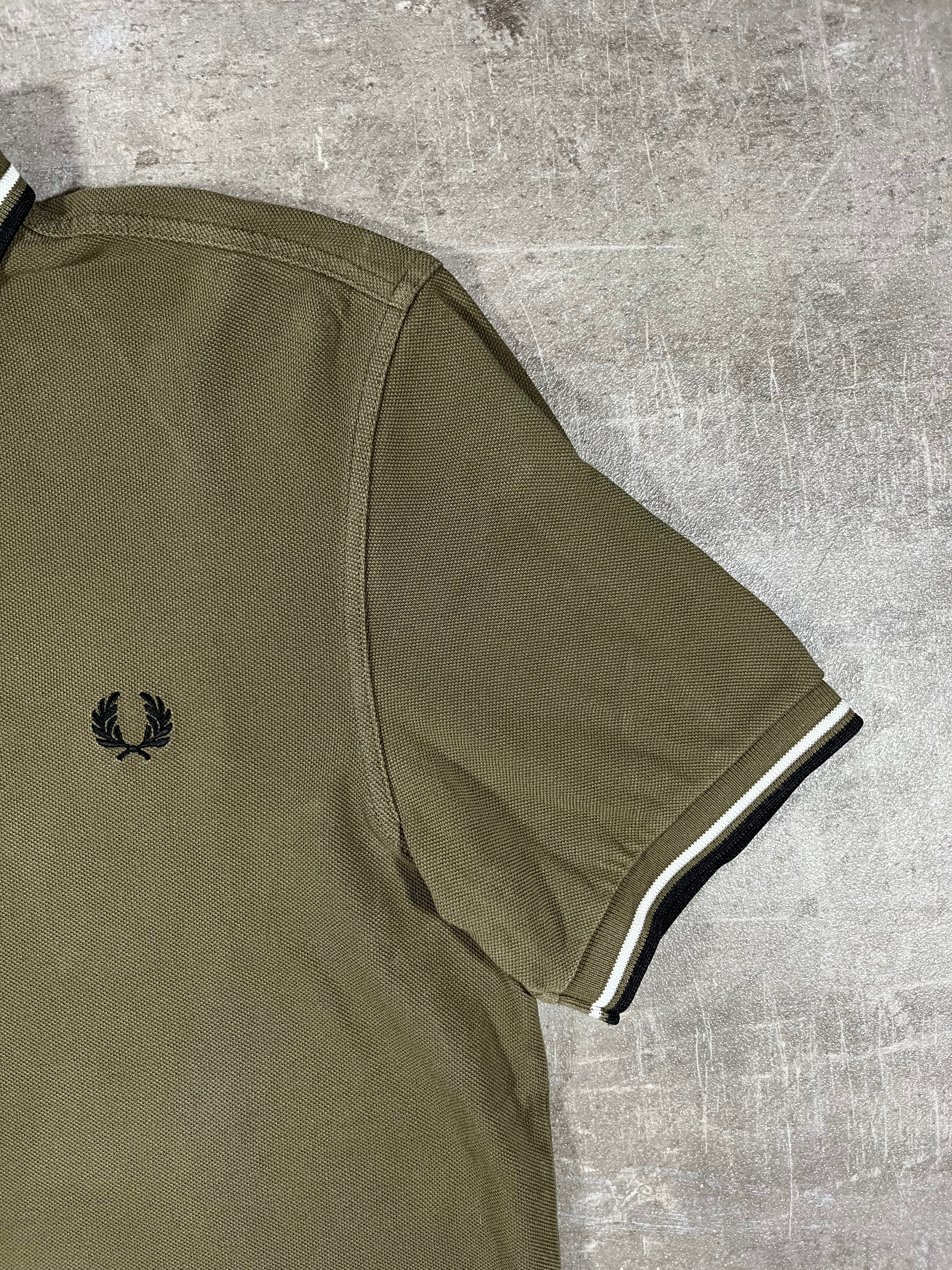 Fred Perry Poloshirt Khaki L