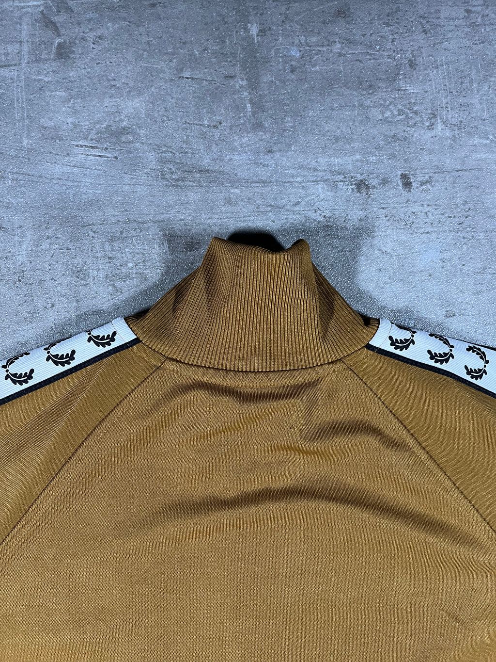 Fred Perry Trainingsjacke Taped Gold L