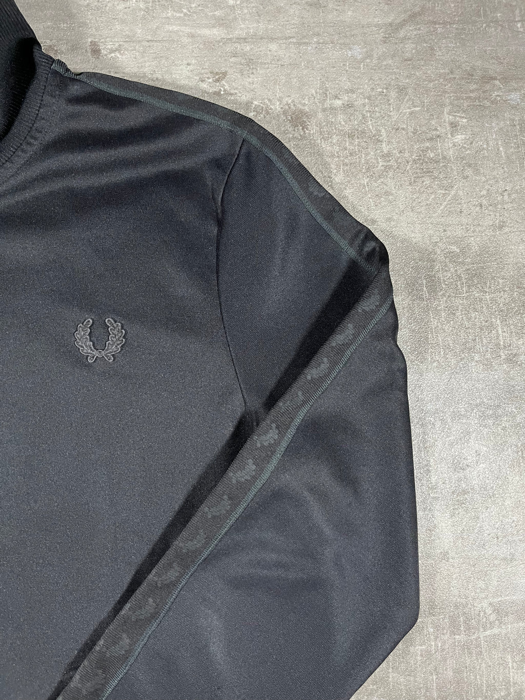 Fred Perry Trainingsjacke Taped Schwarz L