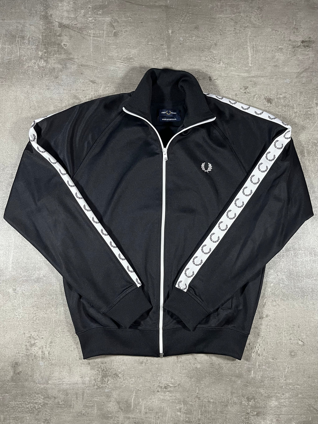 Fred Perry Trainingsjacke Taped Schwarz S