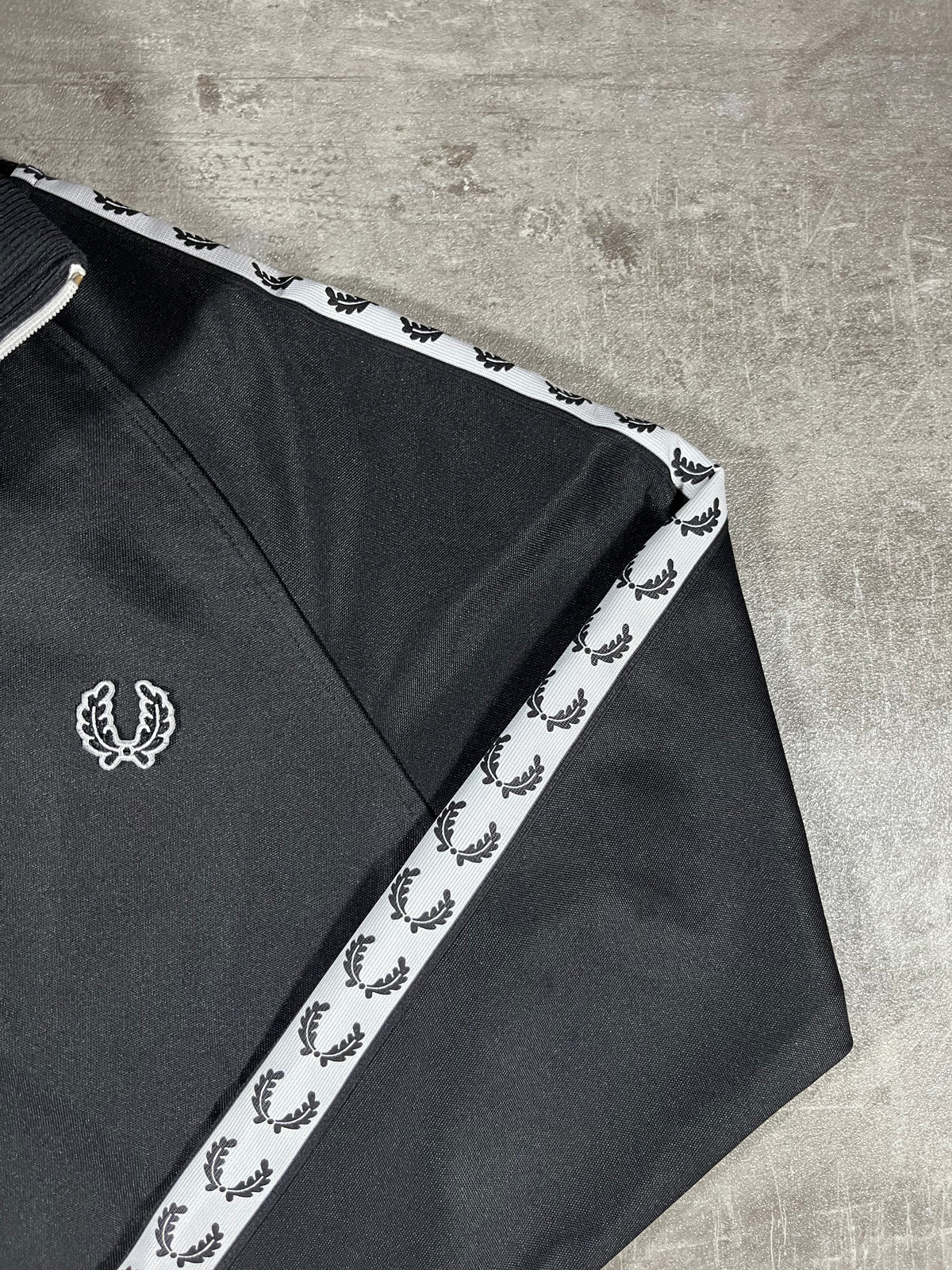 Fred Perry Vintage Trainingsjacke Taped Schwarz XS
