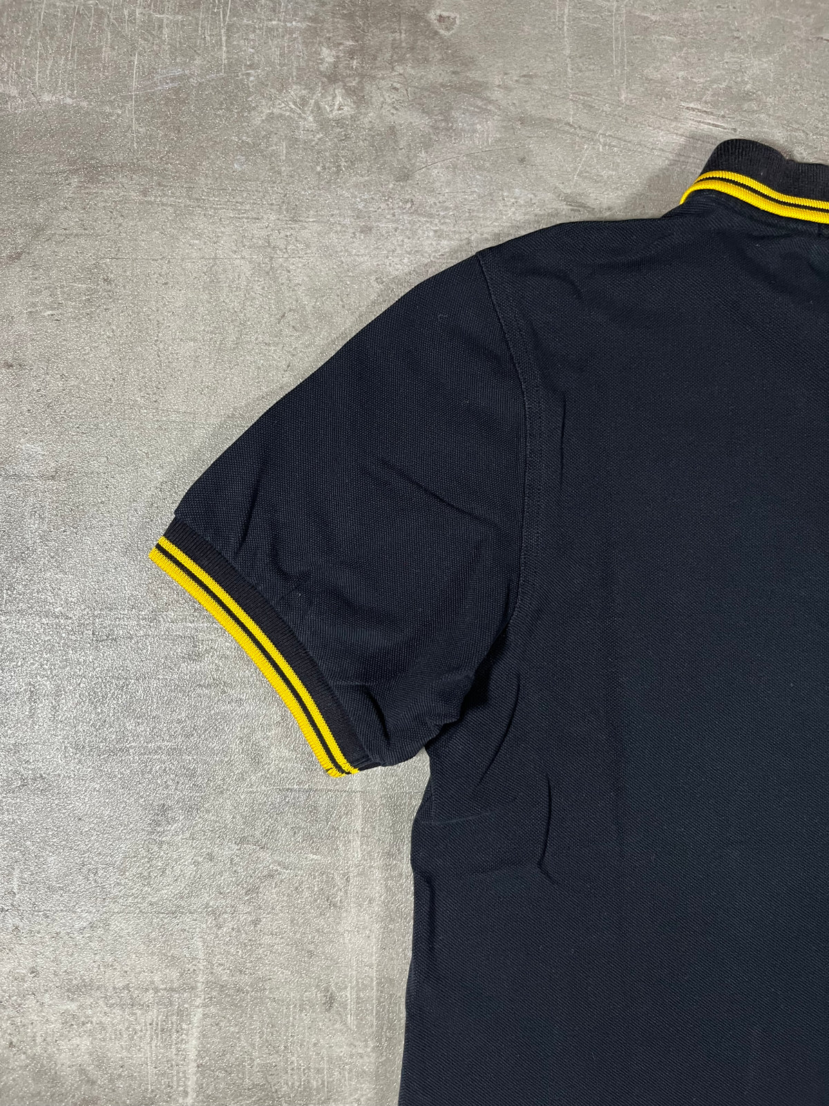 Fred Perry Poloshirt Schwarz/ Gelb M