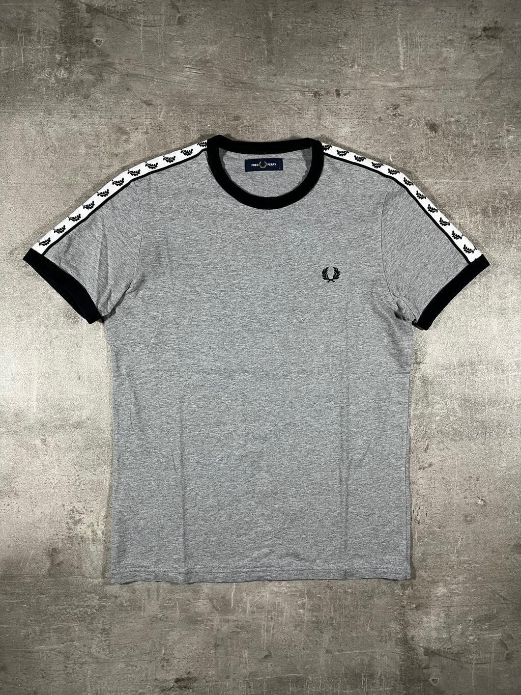 Fred Perry T-shirt Taped Grau S