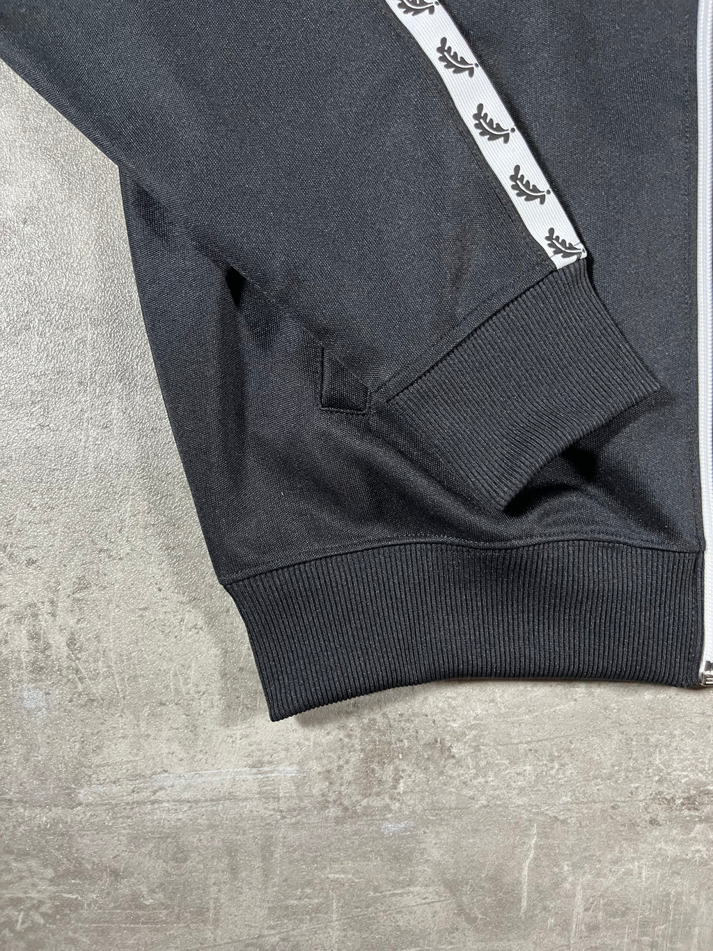 Fred Perry Trainingsjacke Taped Schwarz M