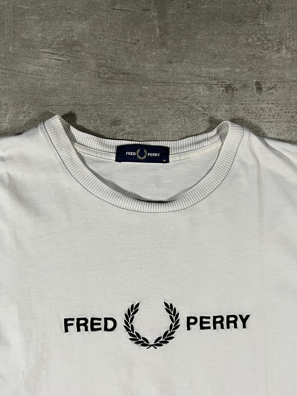Fred Perry T-shirt Hellgrau M