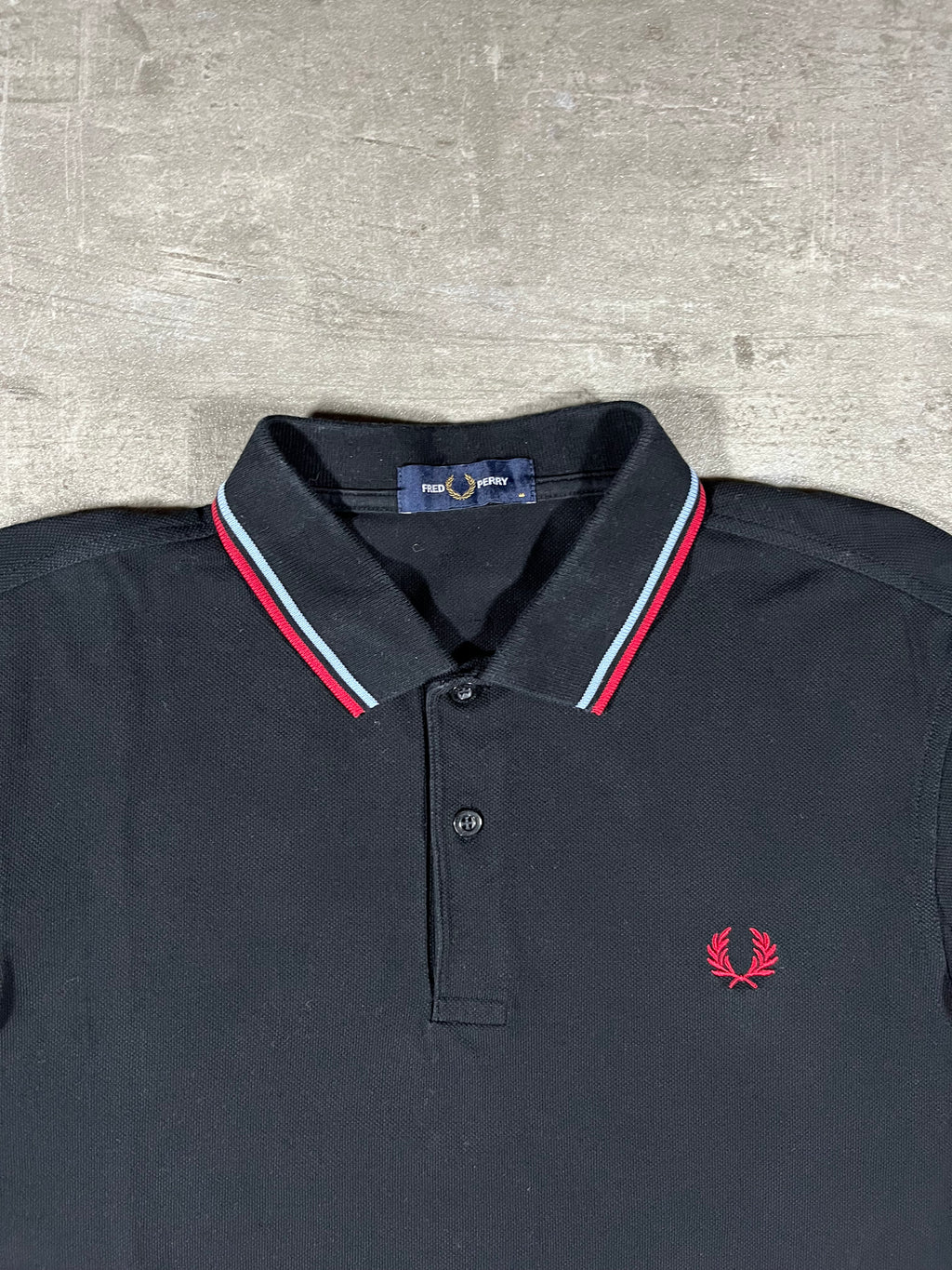 Fred Perry Poloshirt Schwarz/ Hellblau/ Rot M