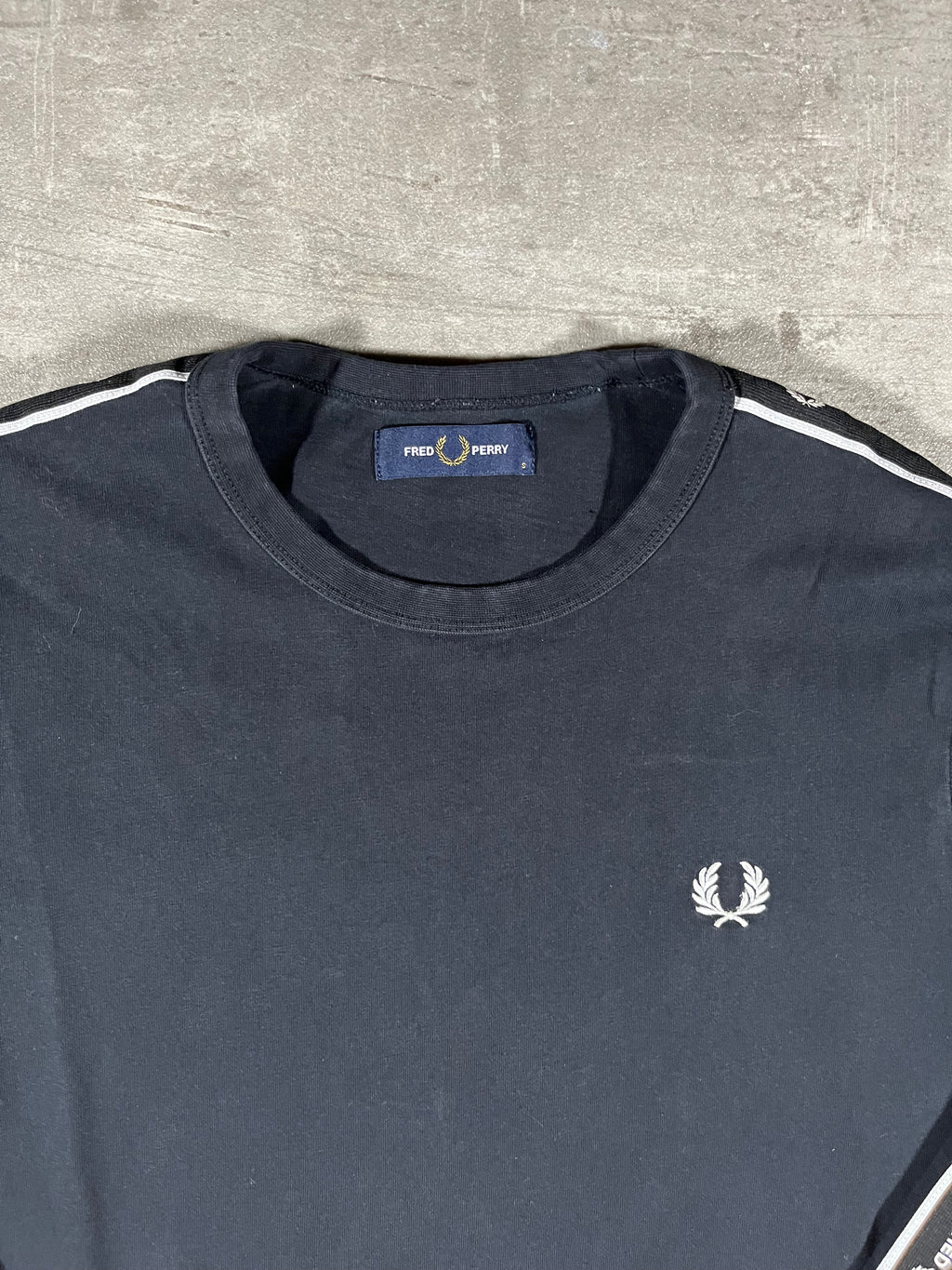 Fred Perry Langarmshirt Taped Schwarz S