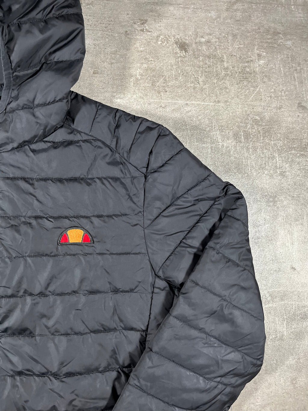 ellesse Daunenjacke Schwarz M