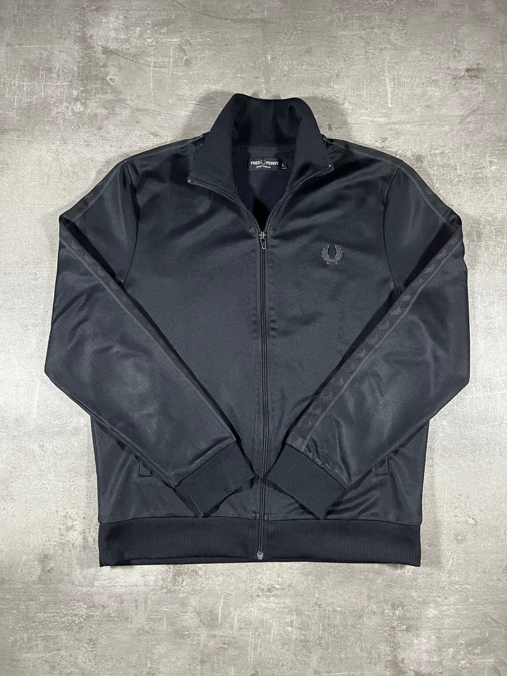 Fred Perry Trainingsjacke Taped Schwarz L