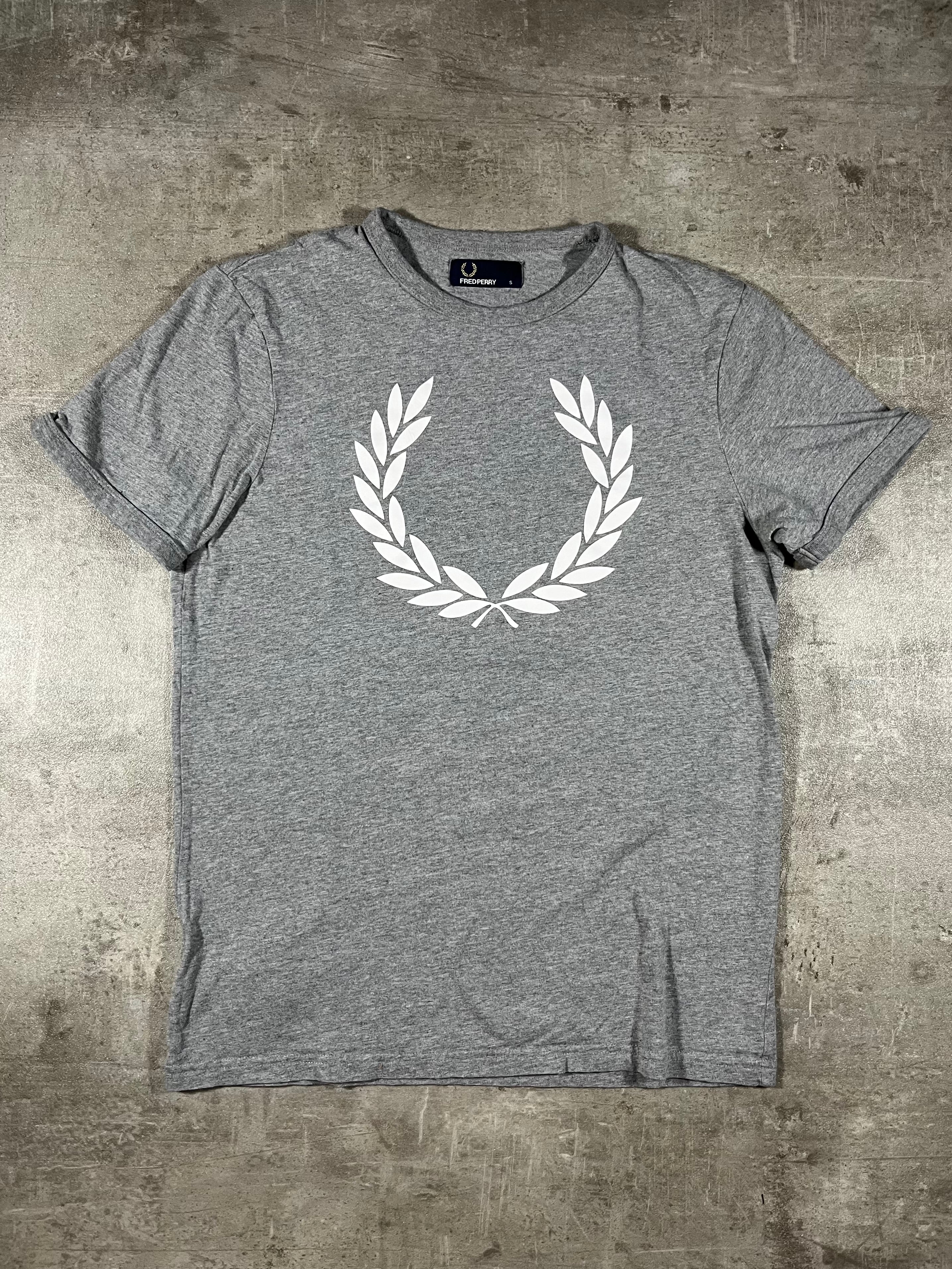 Fred Perry T-shirt Grau S