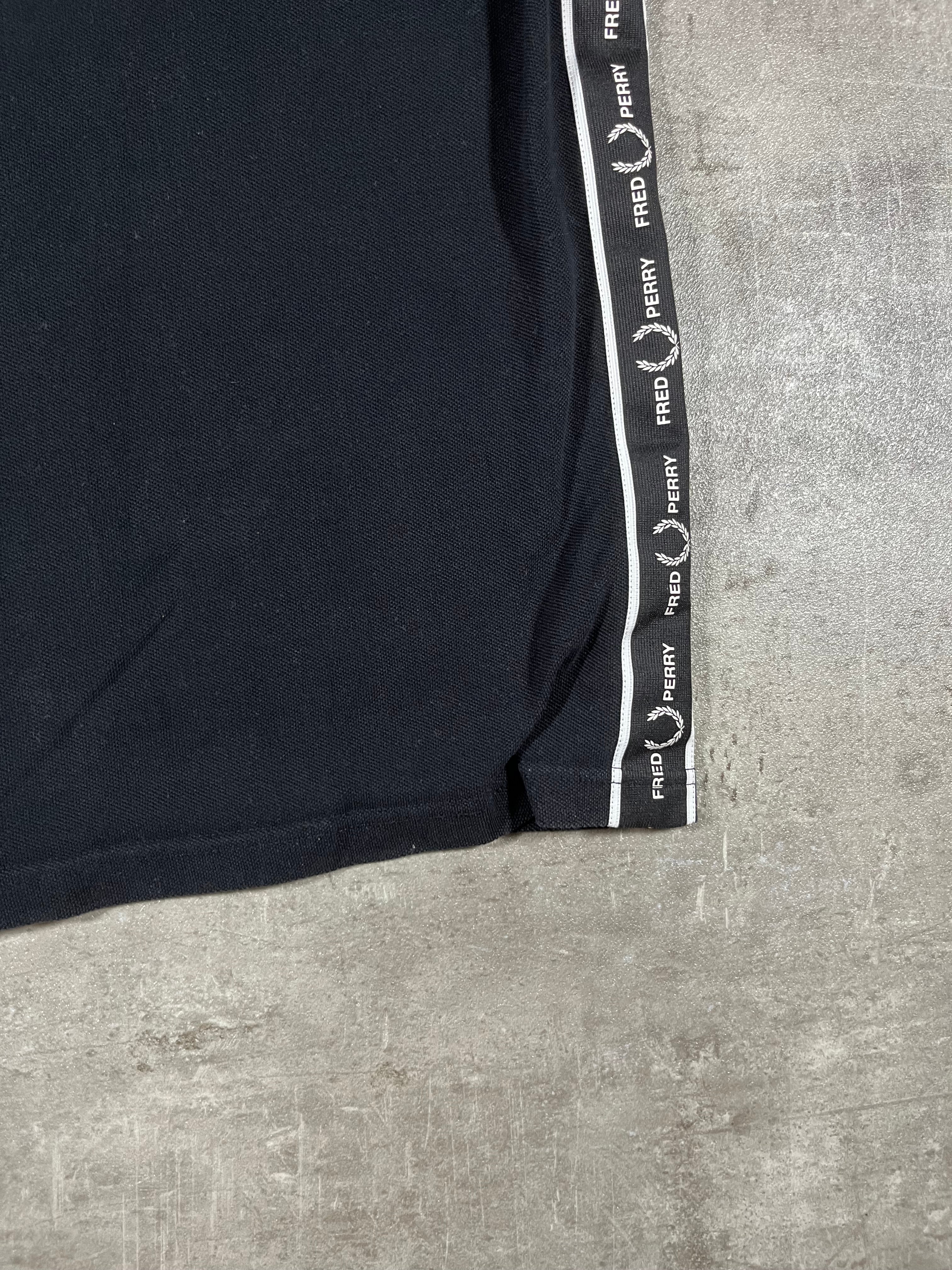 Fred Perry Poloshirt Taped Schwarz L