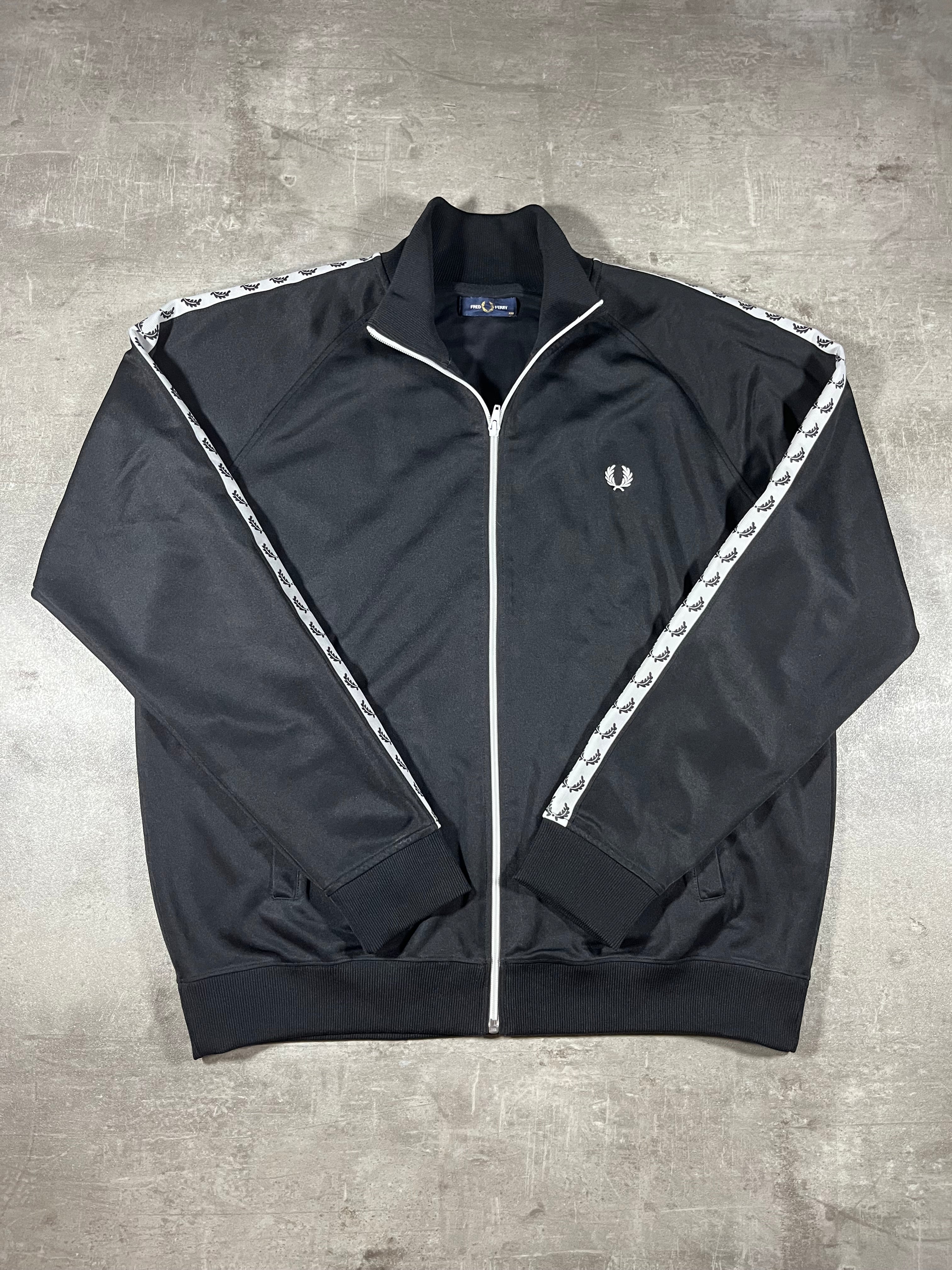 Fred Perry Trainingsjacke Taped Schwarz XXL