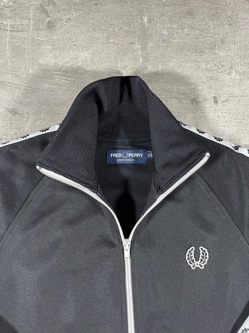 Fred Perry Vintage Trainingsjacke Taped Schwarz XS