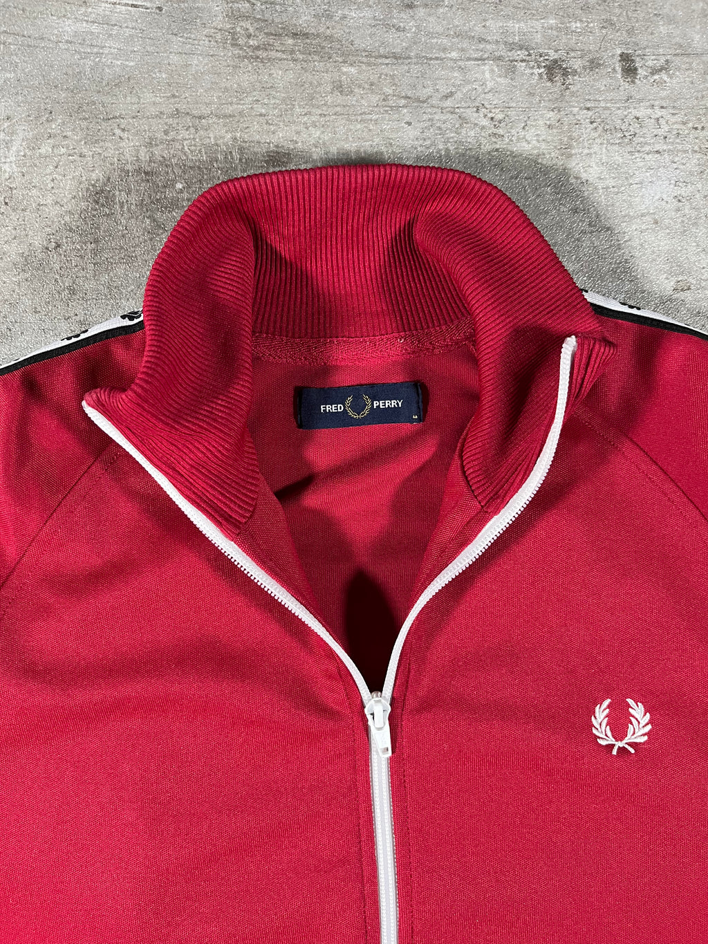 Fred Perry Trainingsjacke Rot M