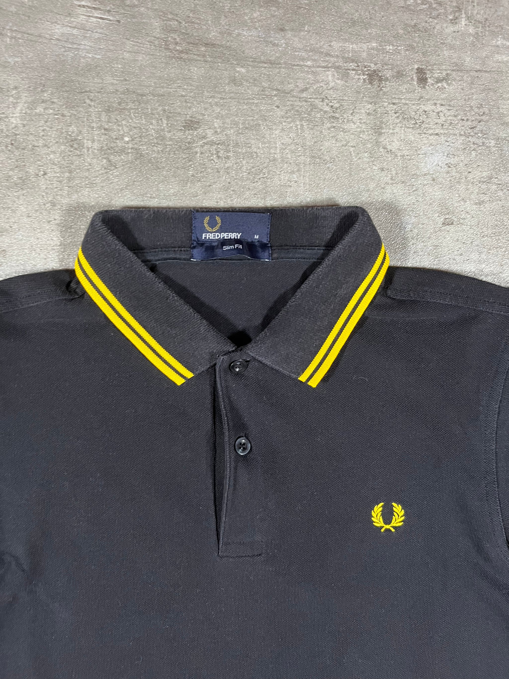 Fred Perry Poloshirt Schwarz/ Gelb M