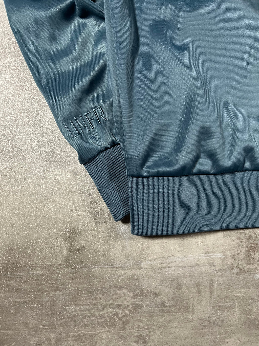 Unfair Athletics Trainingsjacke Hellblau L