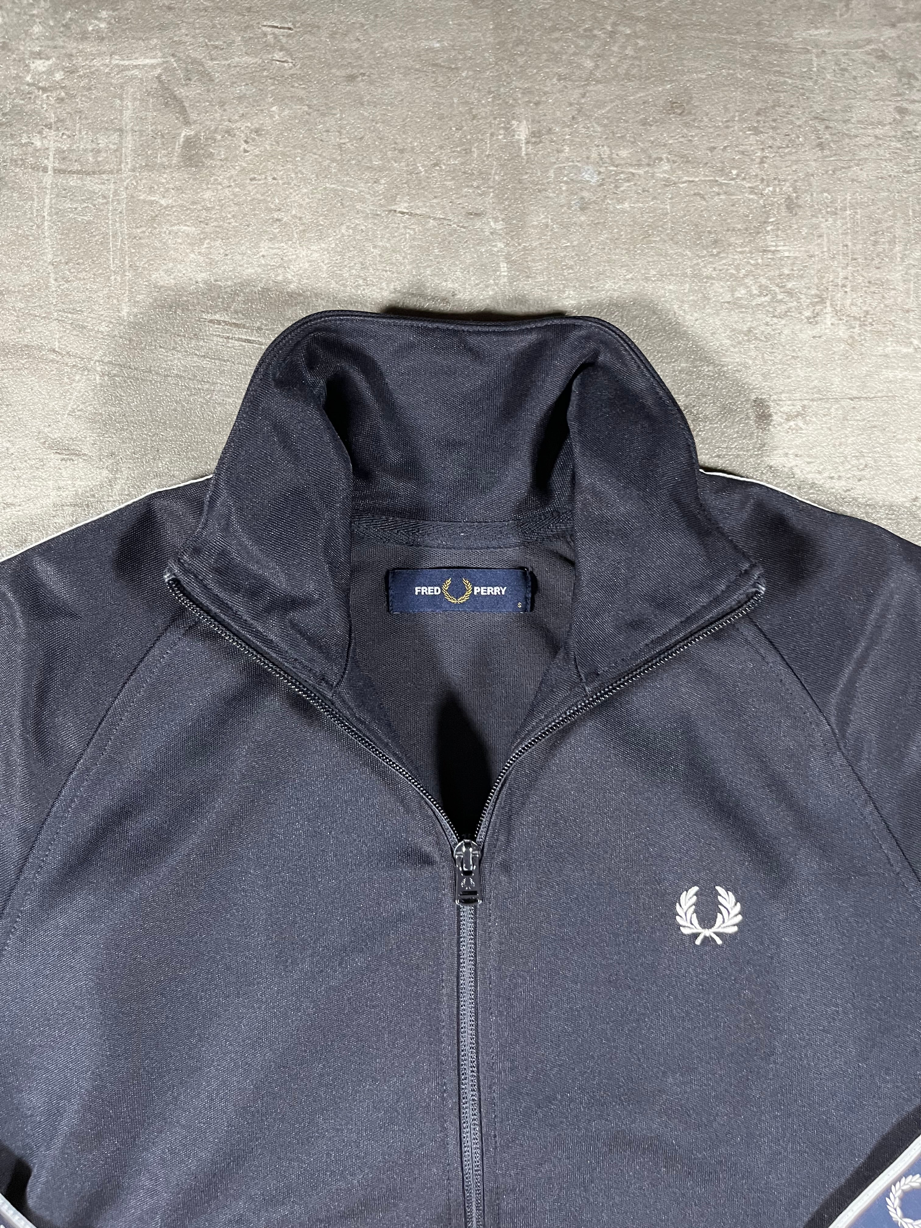 Fred Perry Trainingsjacke Taped Schwarz S