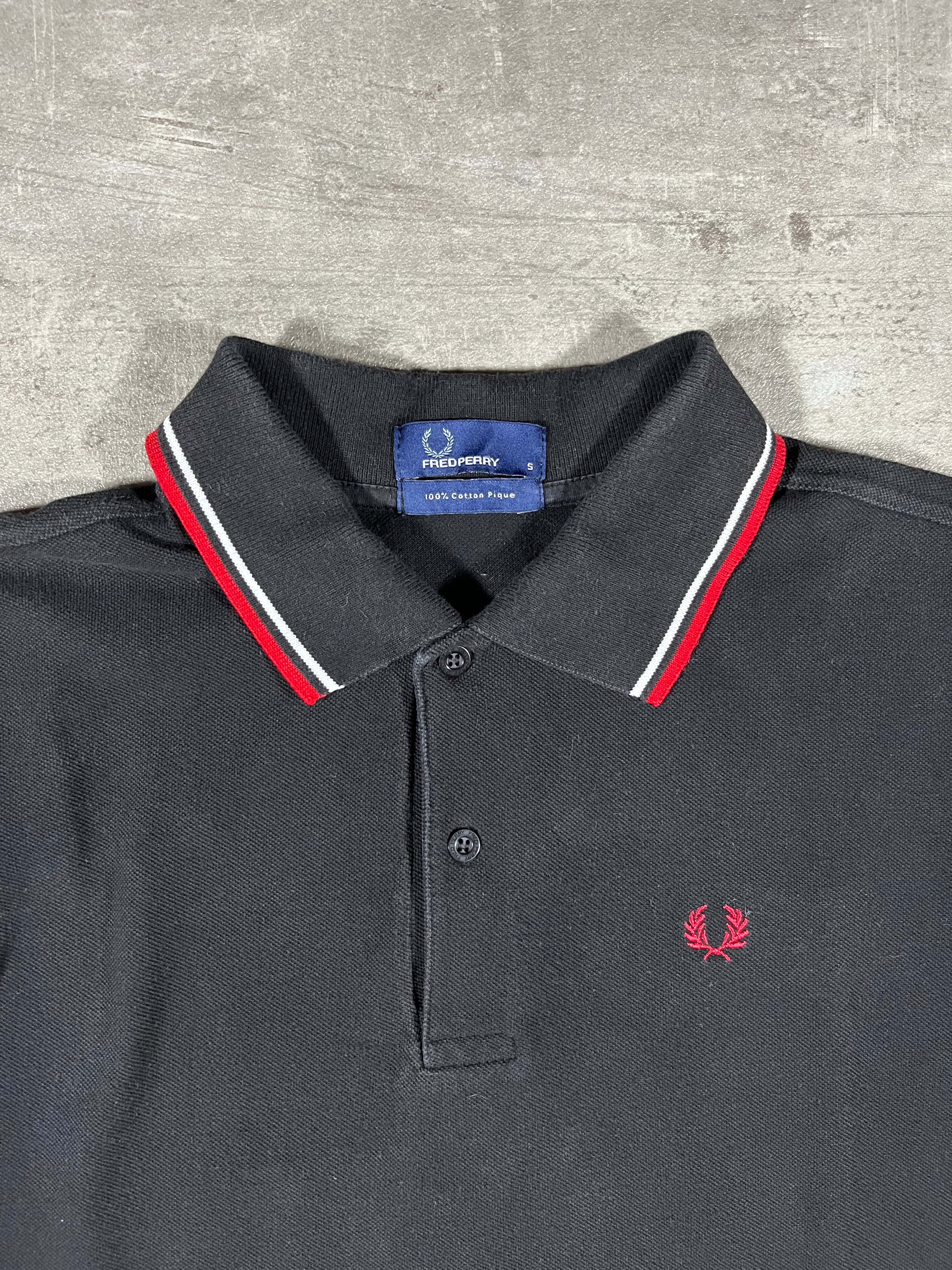 Fred Perry Poloshirt Schwarz/ Weiß/ Rot S
