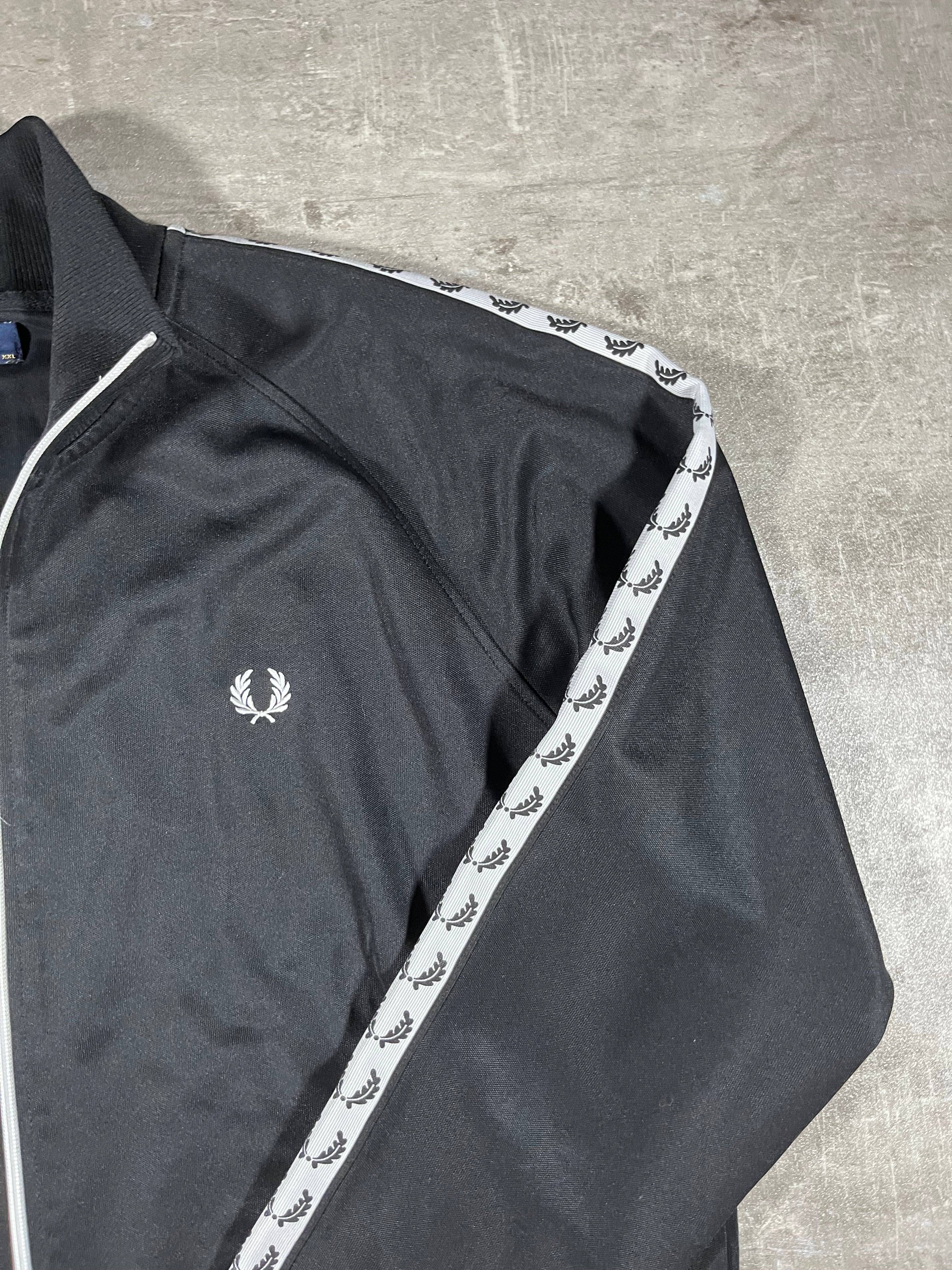 Fred Perry Trainingsjacke Taped Schwarz XXL
