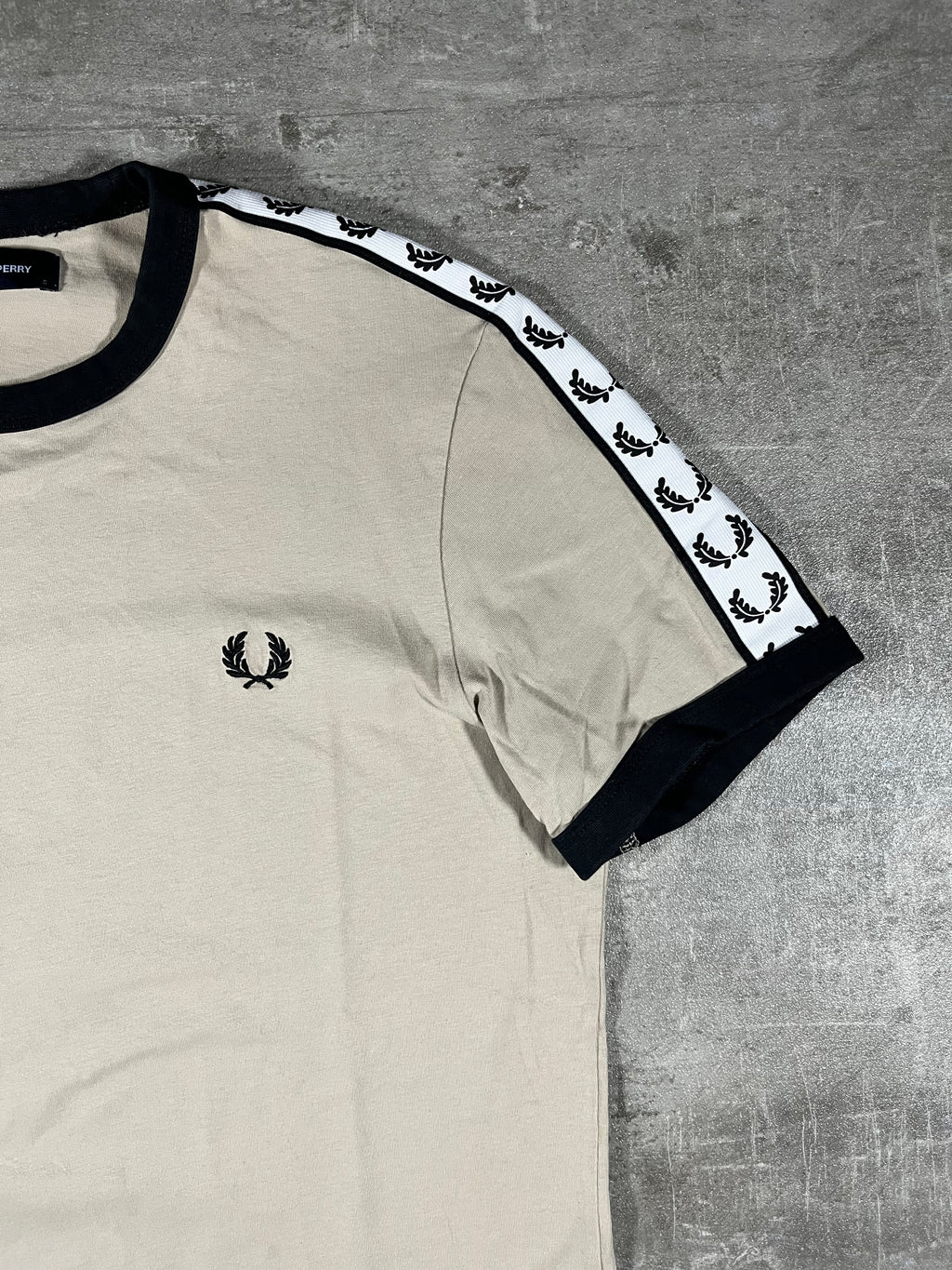 Fred Perry T-shirt Taped Beige S