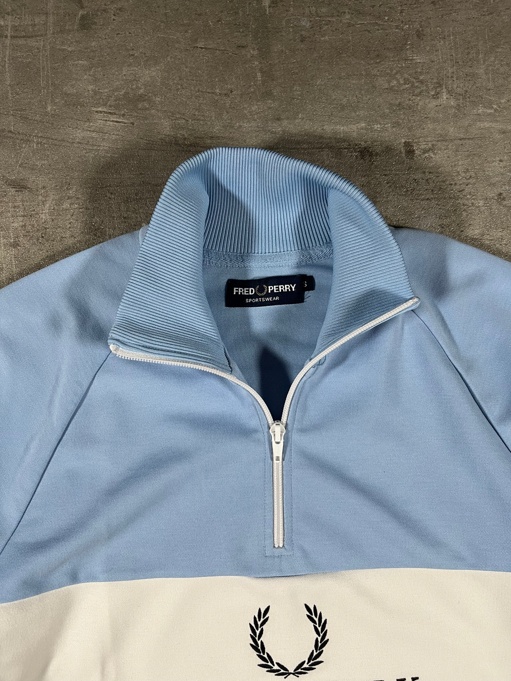 Fred Perry Half-Zip Schwarz/ Weiß/ Hellblau S