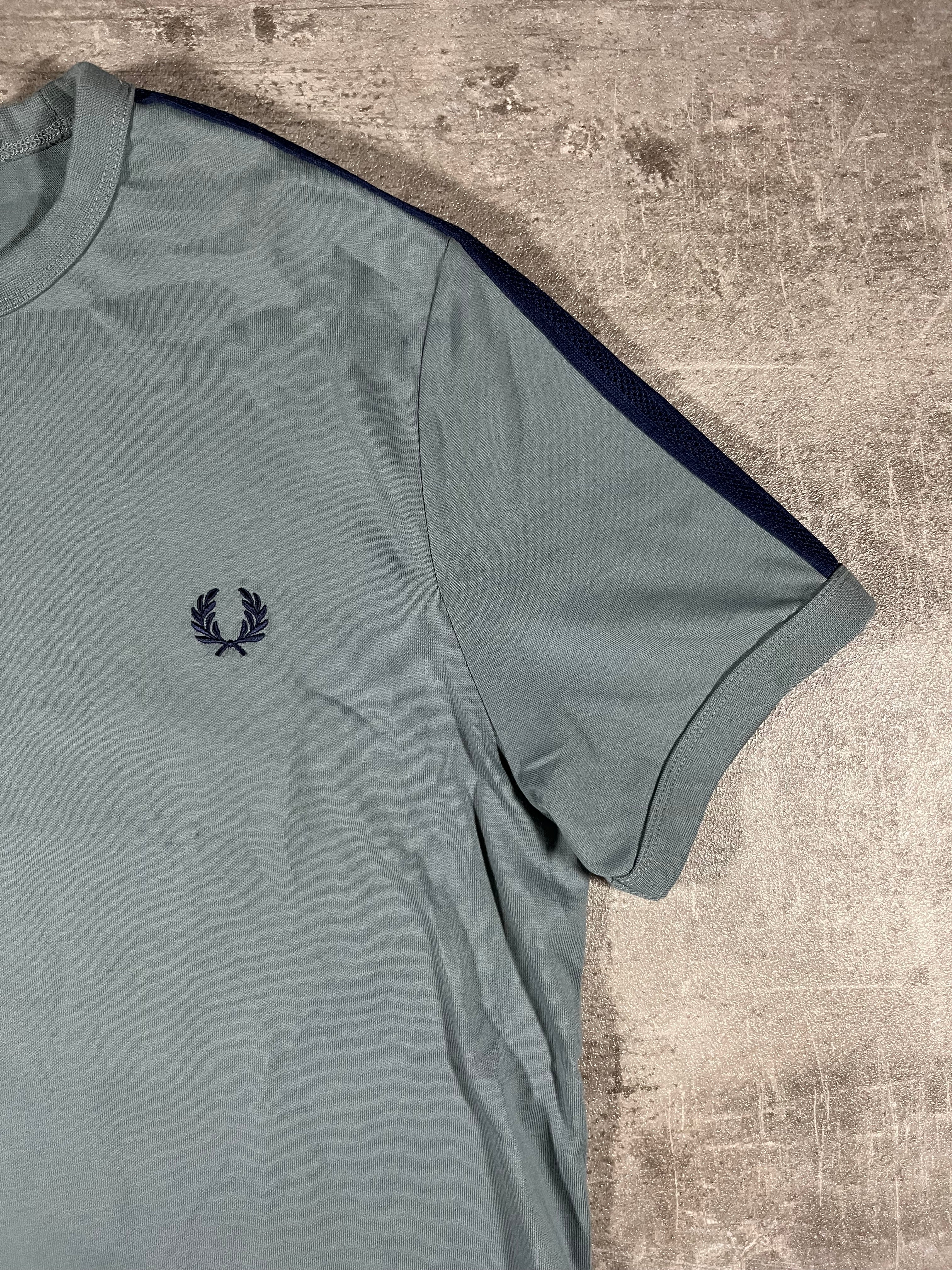 Fred Perry T-shirt Taped Mintgrau M