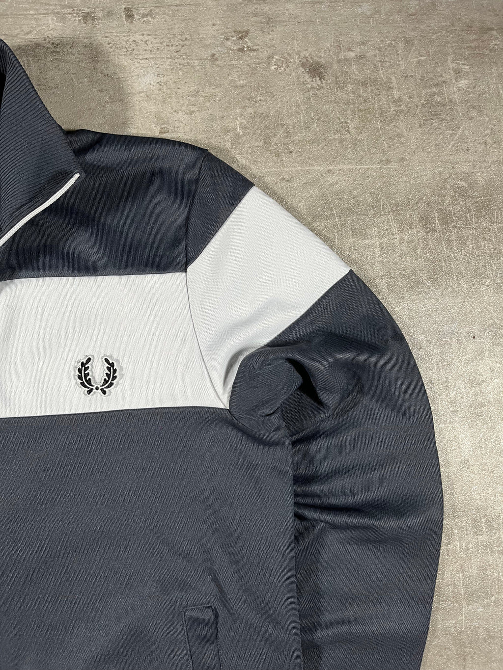Fred Perry Vintage Trainingsjacke Grau/ Weiß S