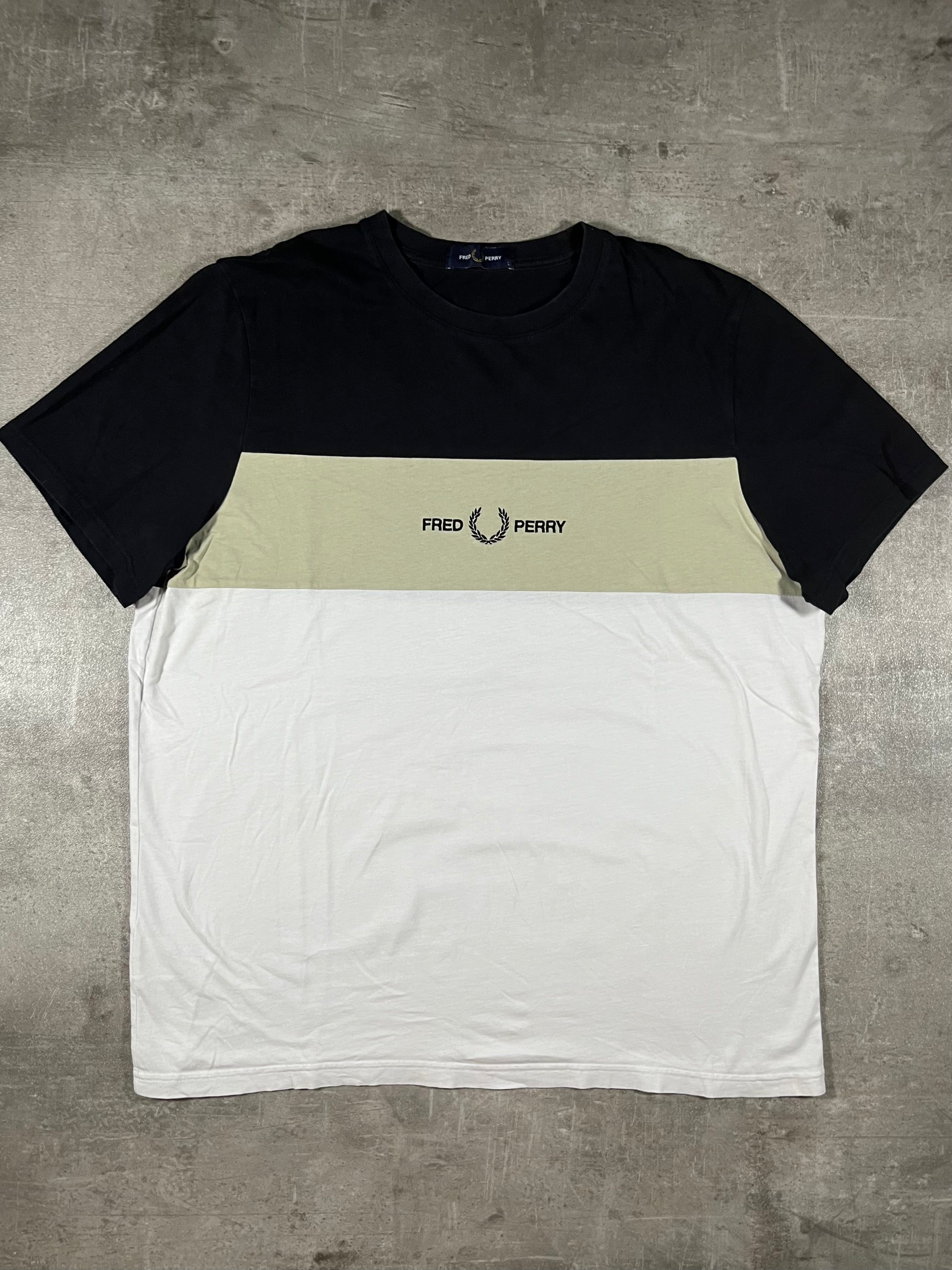 Fred Perry T-shirt Schwarz/ Weiß/ Beige L