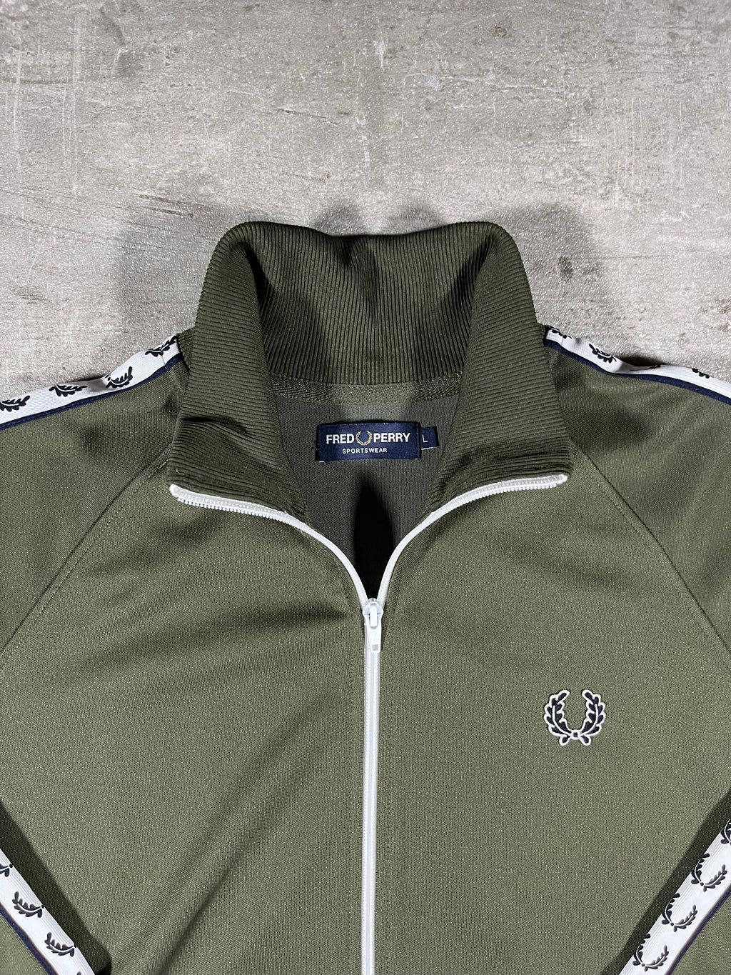 Fred Perry Vintage Trainingsjacke Taped Olivgrün L