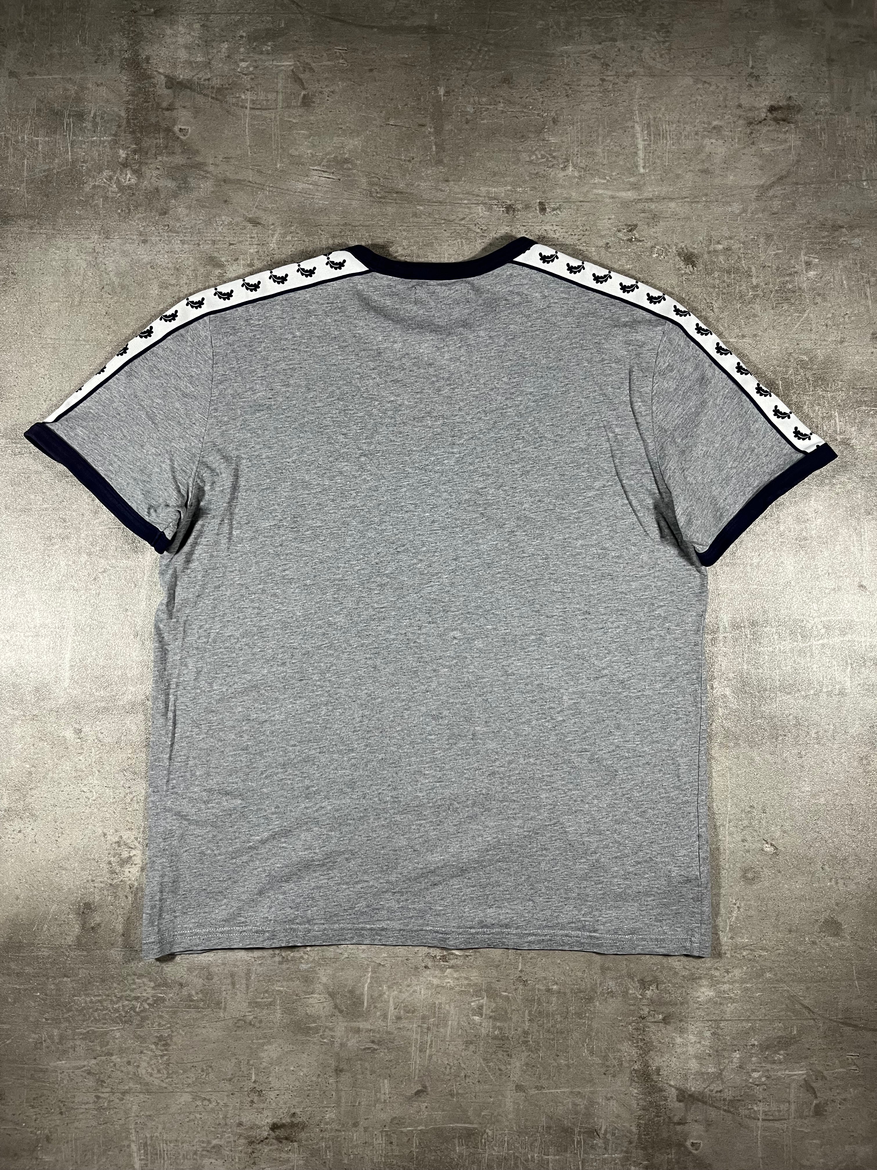 Fred Perry T-shirt Taped Grau L