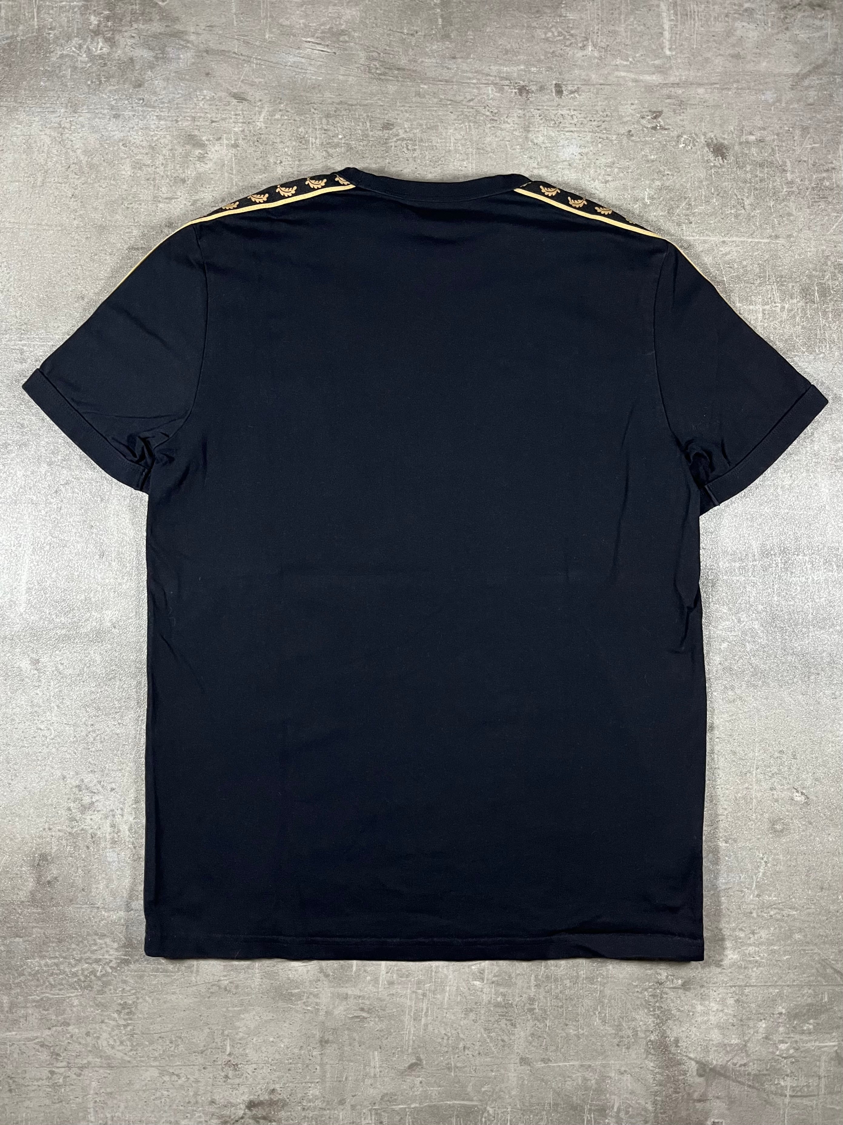 Fred Perry T-shirt Taped Schwarz/ Gold M