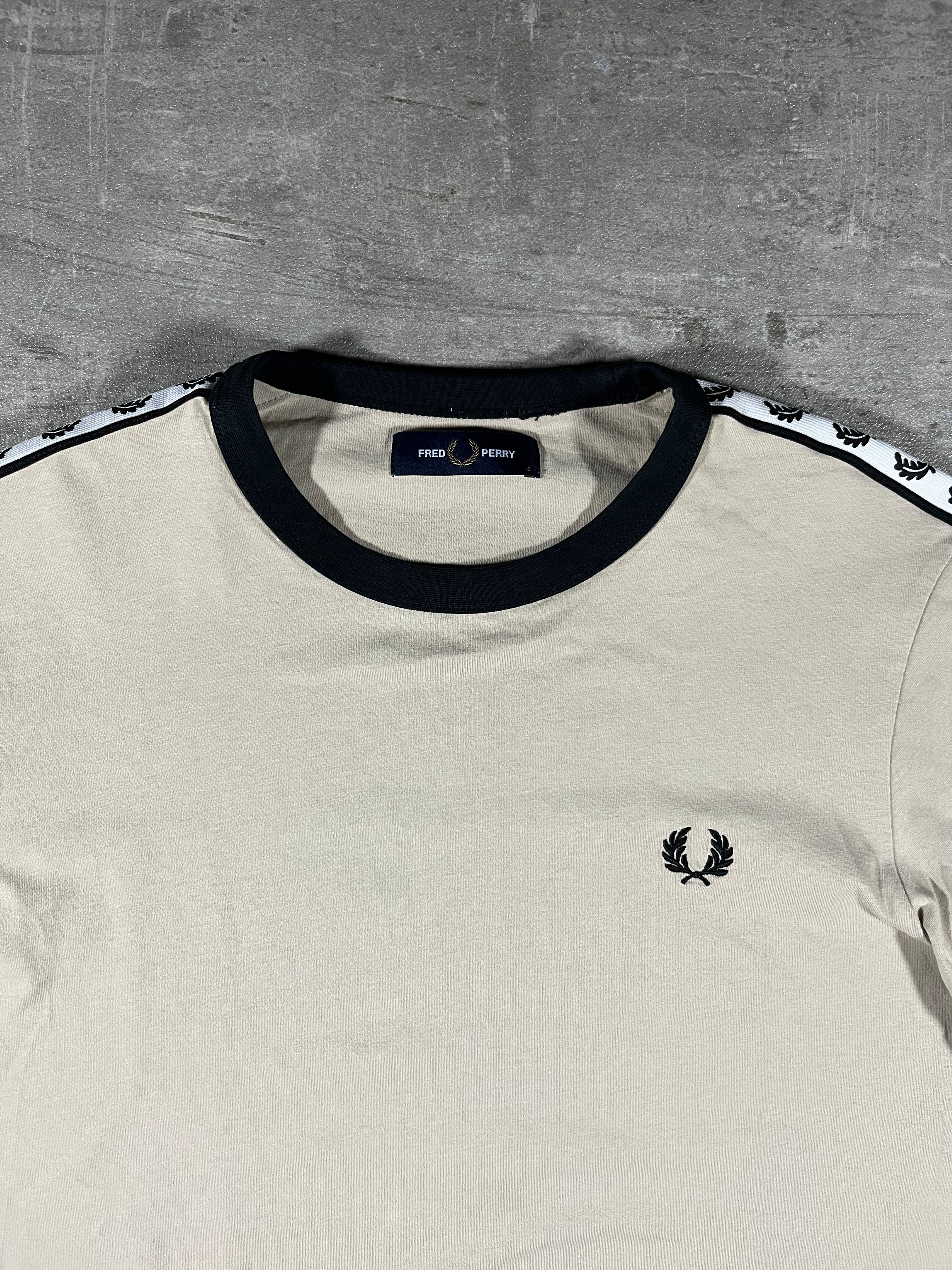 Fred Perry T-shirt Taped Beige S