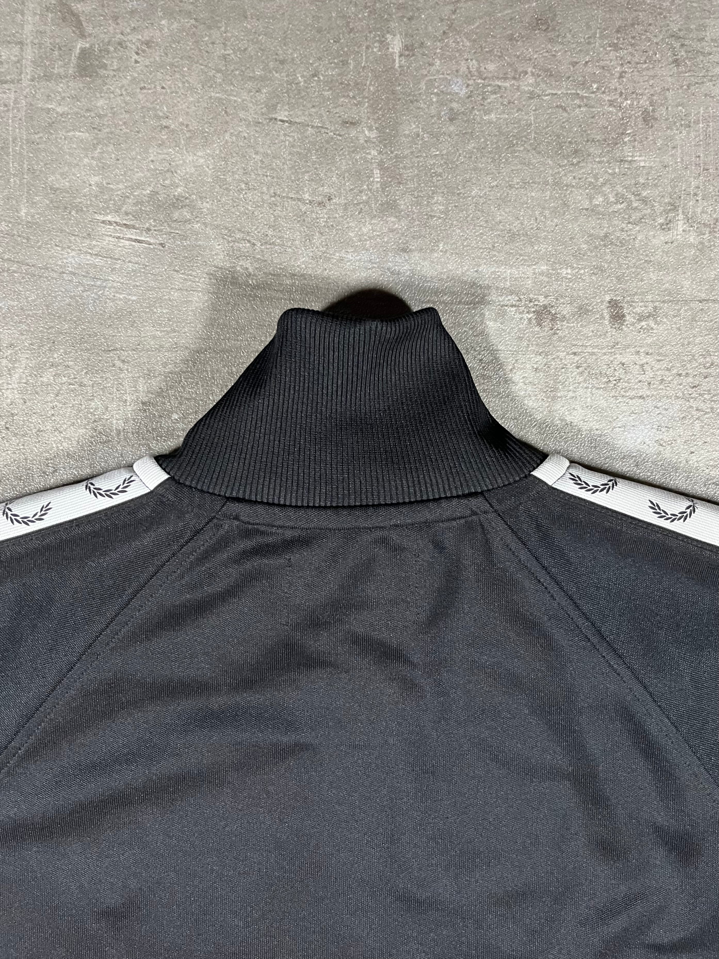 Fred Perry Trainingsjacke Taped Schwarz M