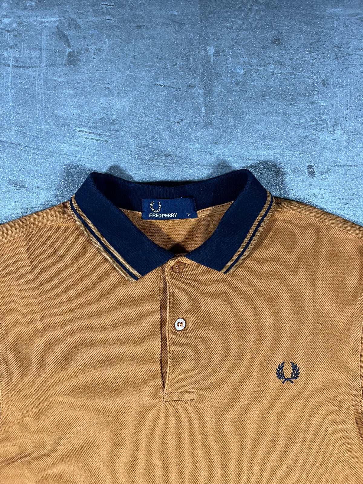 Fred Perry Poloshirt Gold S