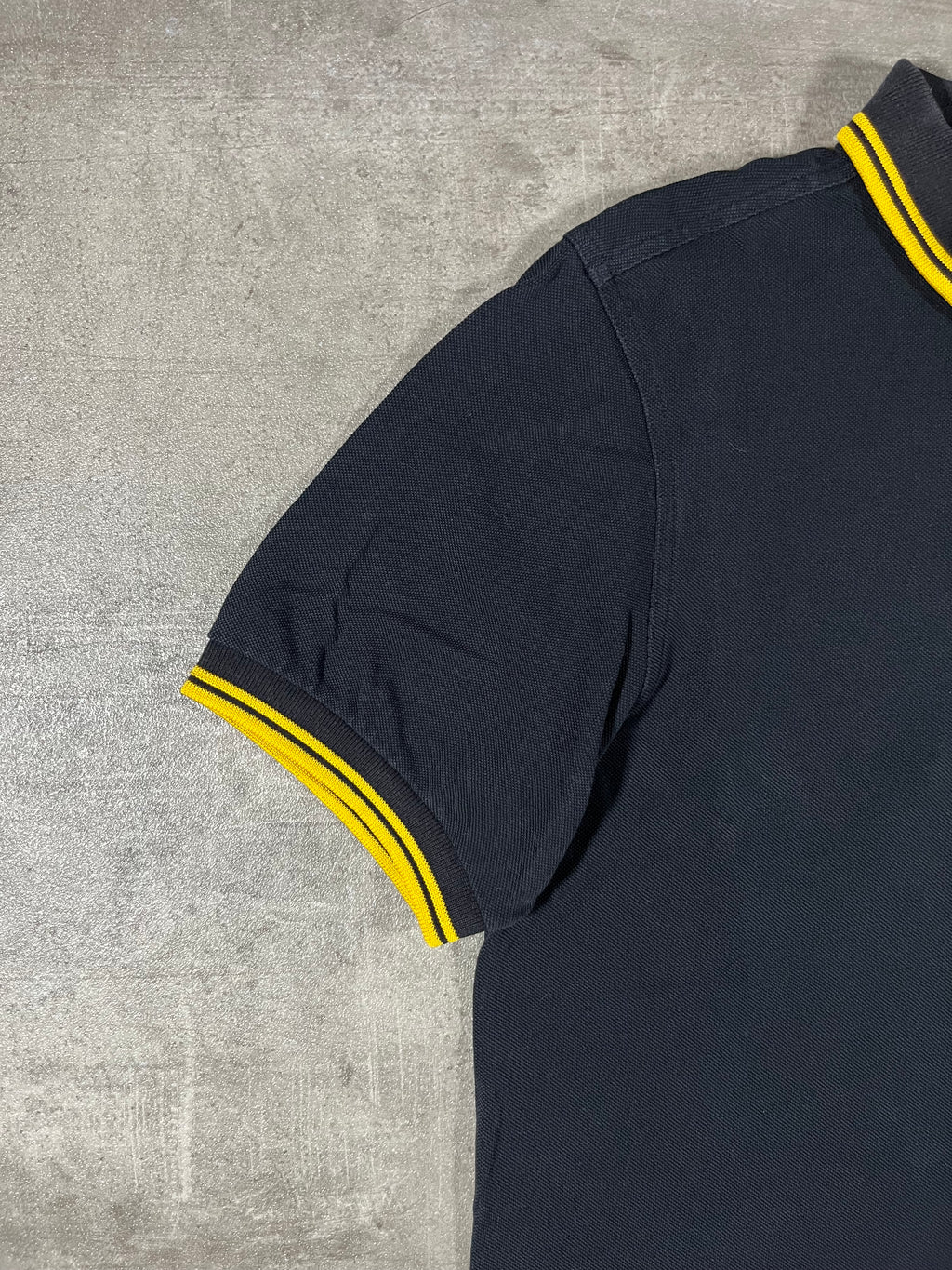 Fred Perry Poloshirt Schwarz/ Gelb M