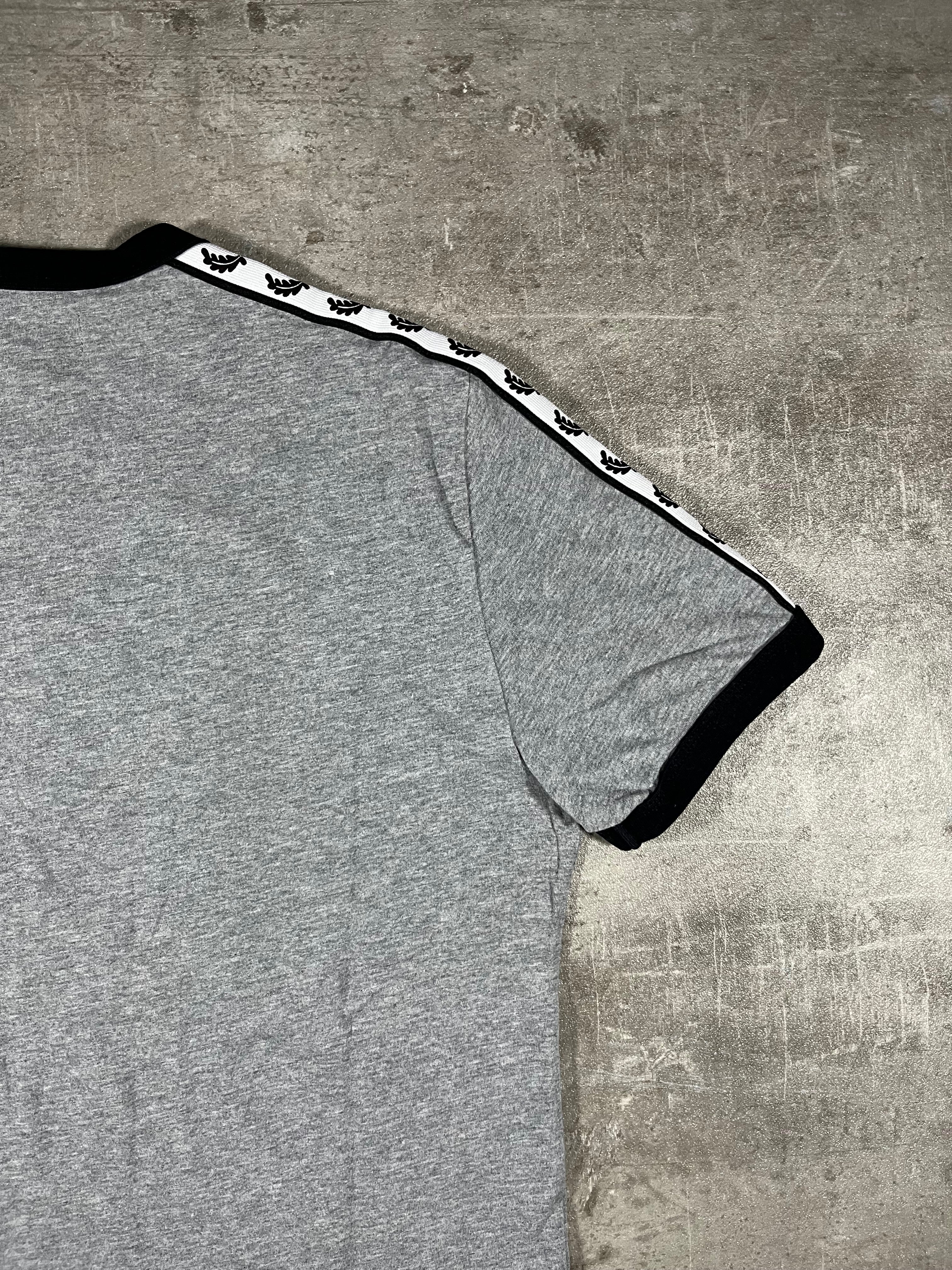 Fred Perry T-shirt Taped Grau S