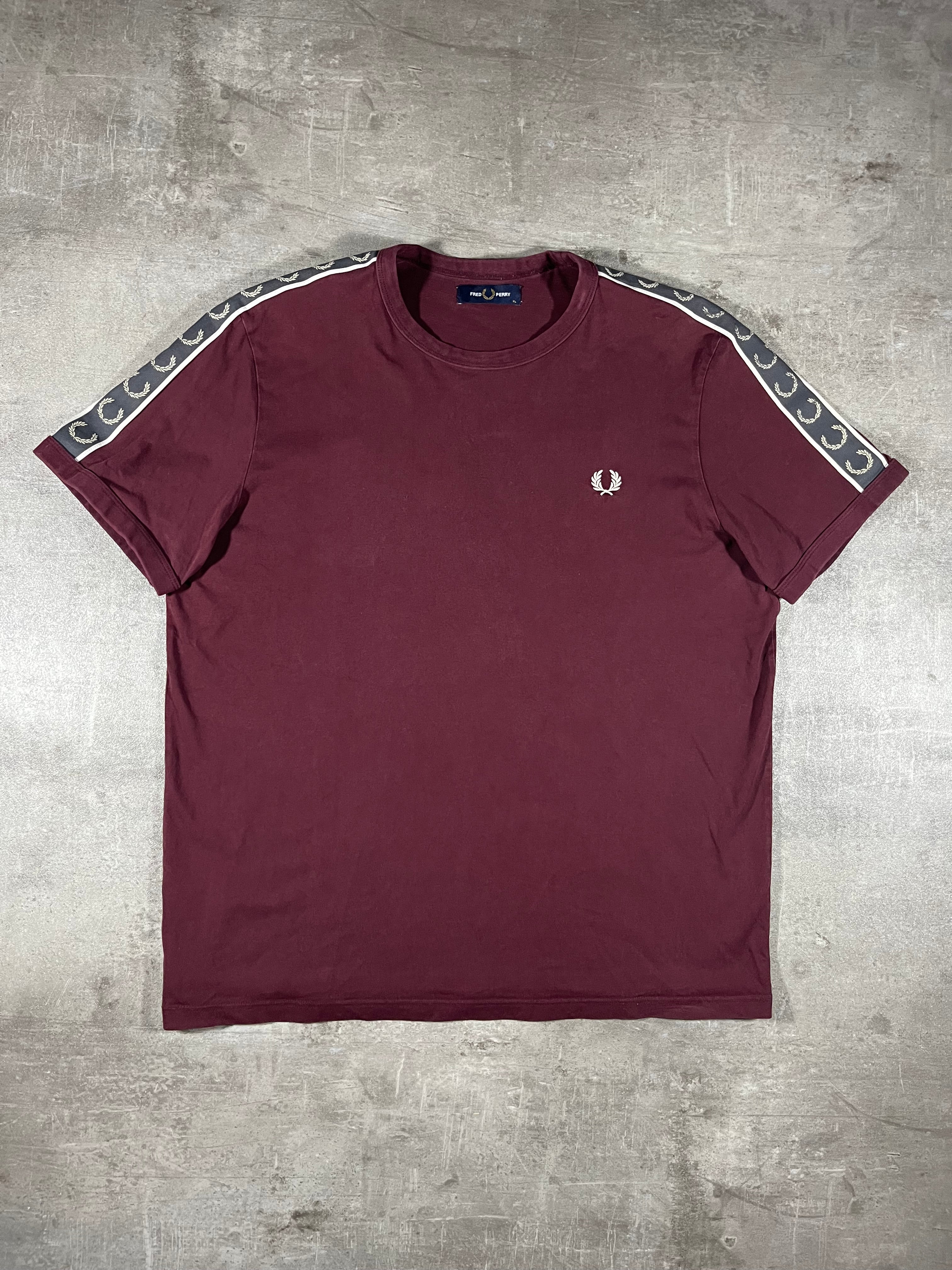 Fred Perry T-shirt Taped Bordeaux XL