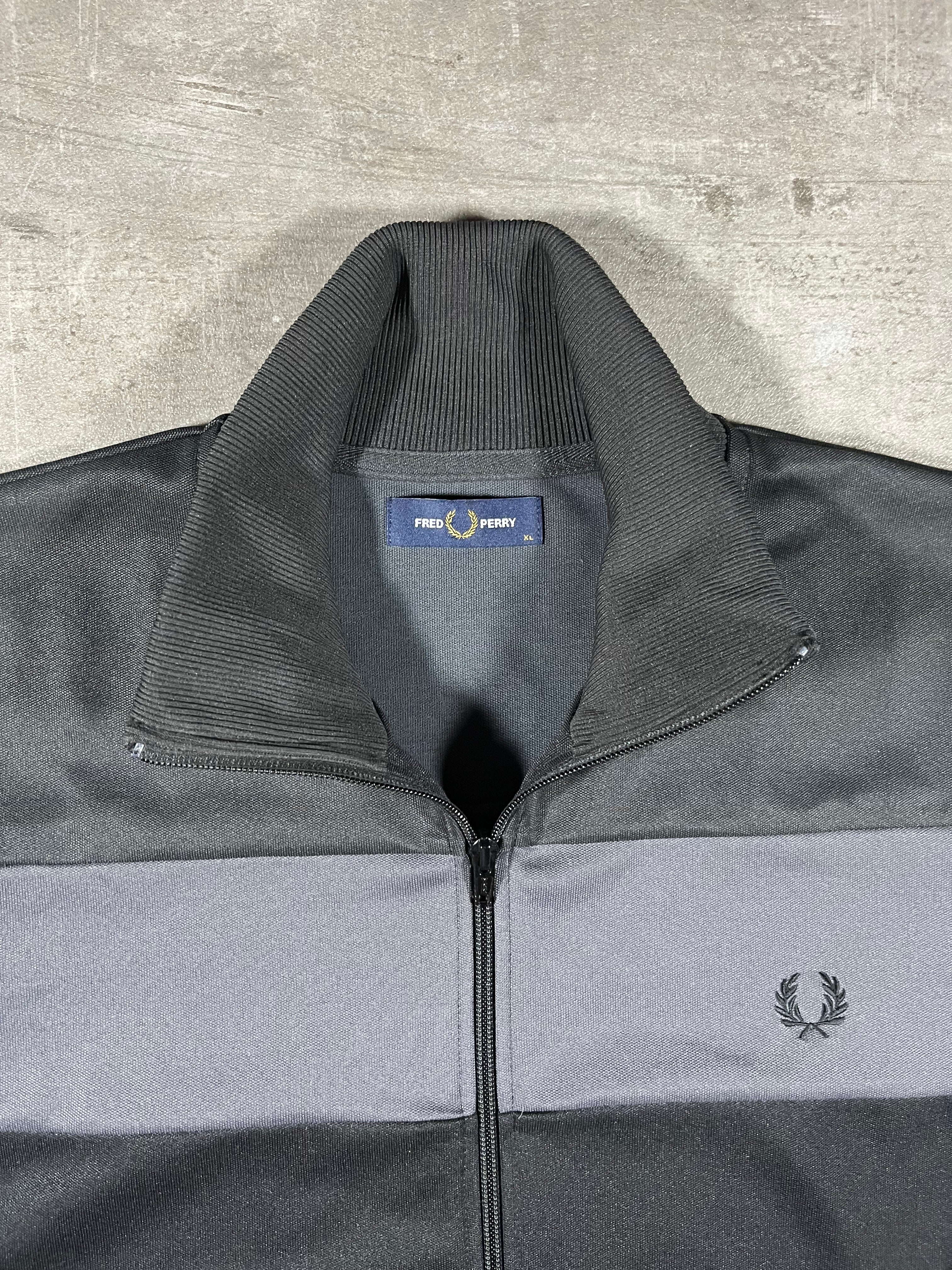 Fred Perry Trainingsjacke Schwarz/Grau XL