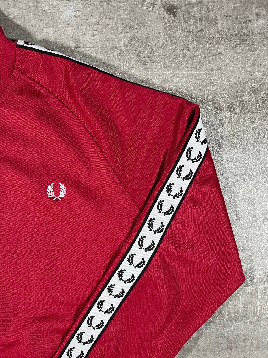 Fred Perry Trainingsjacke Rot M